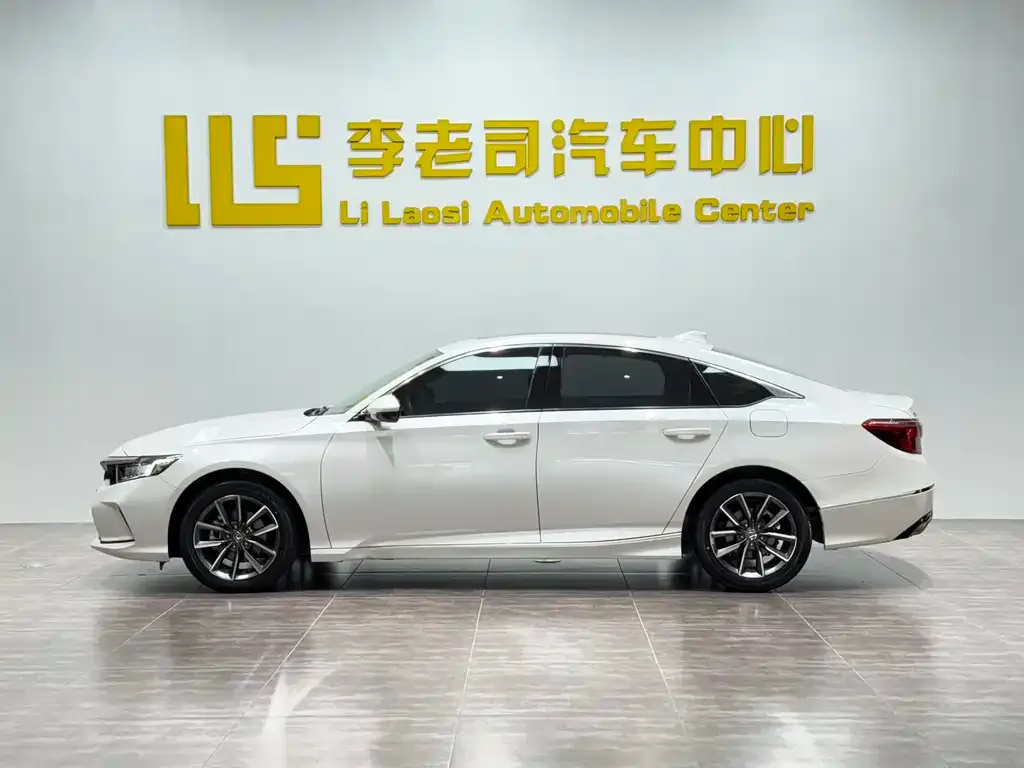 Honda Inspire — фото 4