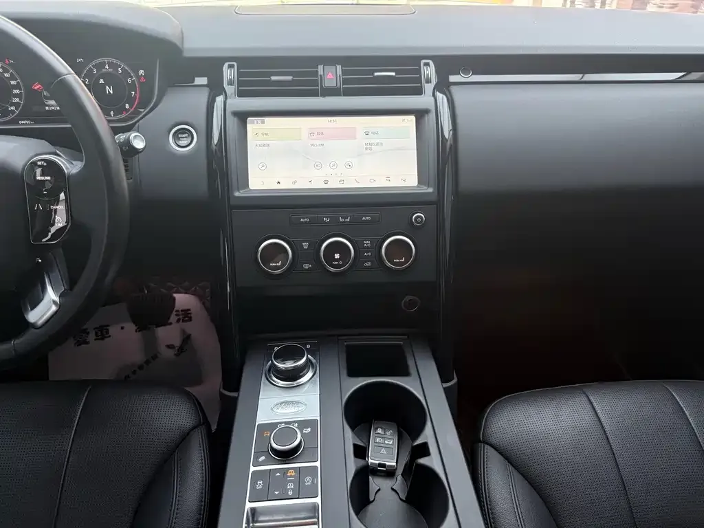 Land Rover Discovery 2021 из CN, фото 10