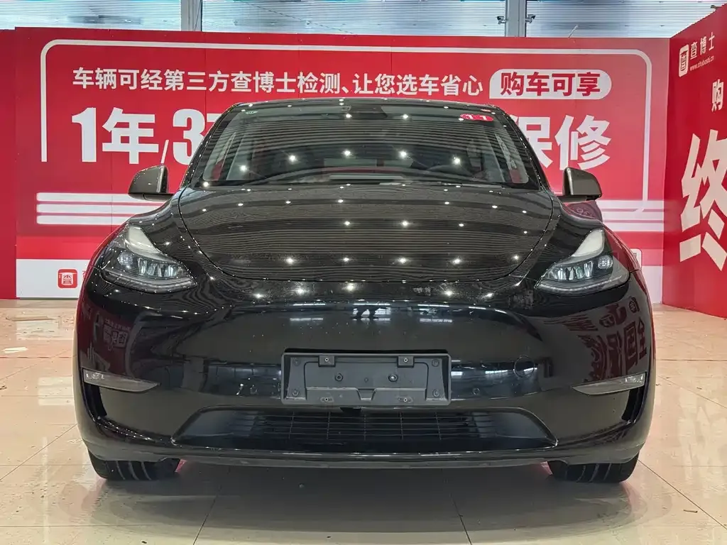 Tesla Model Y — фото 8