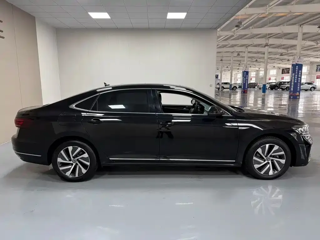 Volkswagen 帕萨特插电混动 — фото 10