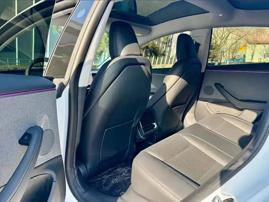 Tesla Model 3 — фото 2