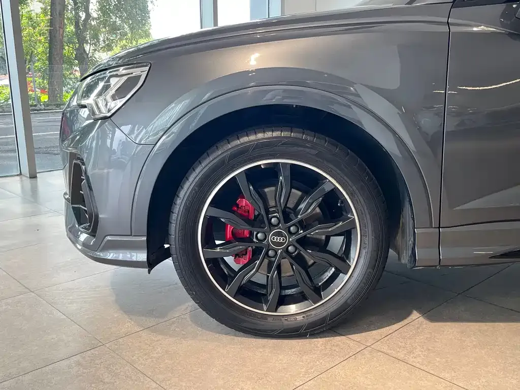 Audi Q3 Sportback 2021 из CN, фото 9
