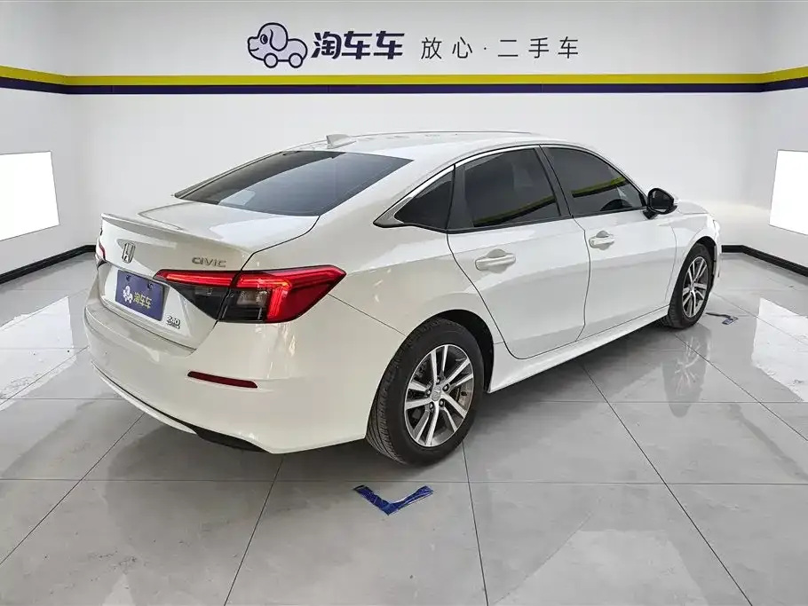 Honda Civic — фото 2