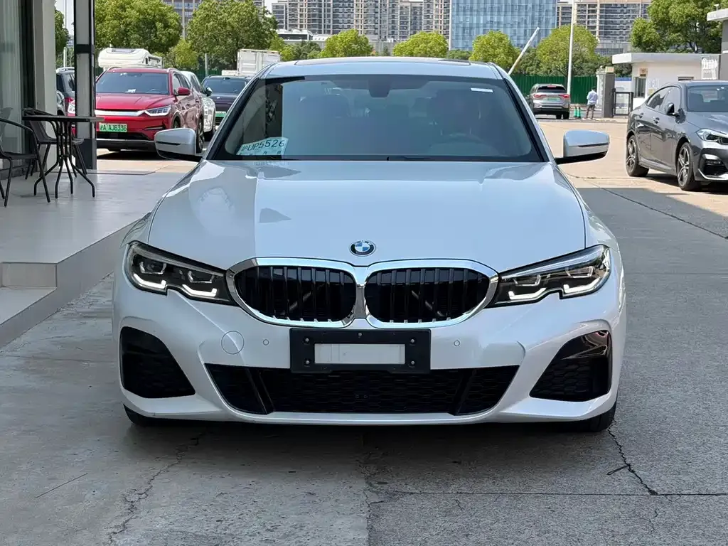 BMW 3 Series — фото 1