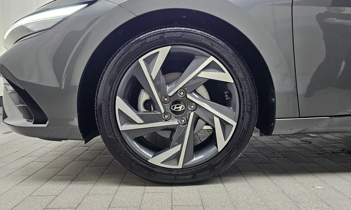 Hyundai AVANTE — фото 4