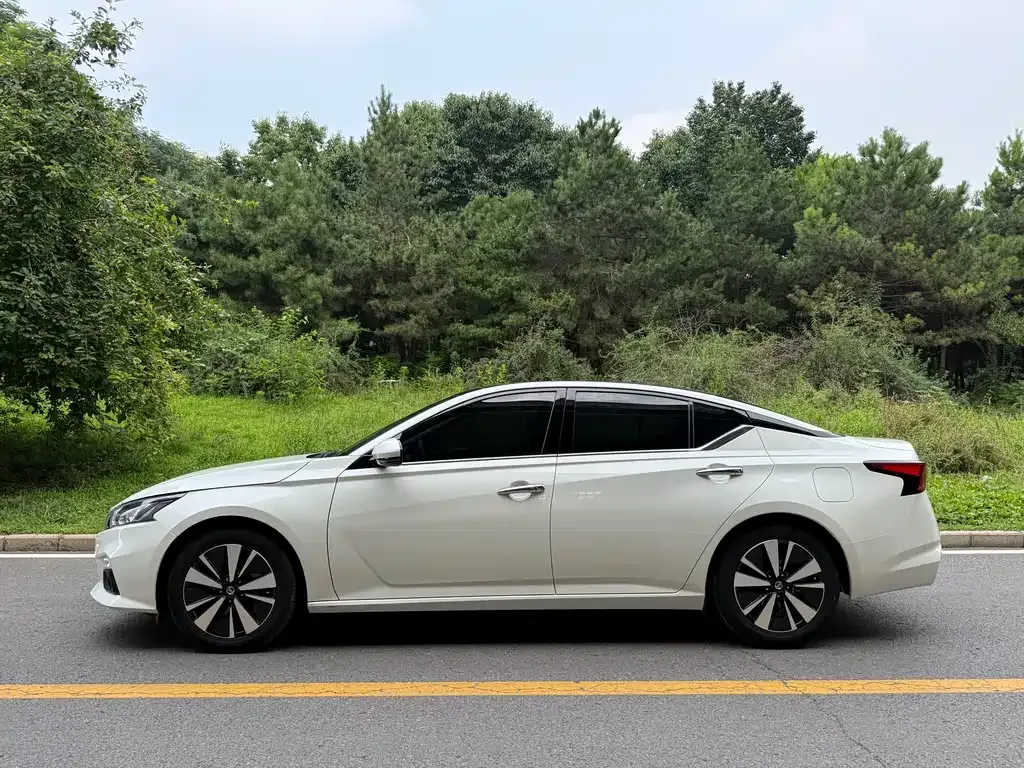 Nissan Teana — фото 10