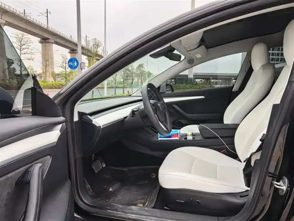 Tesla Model 3 — фото 3