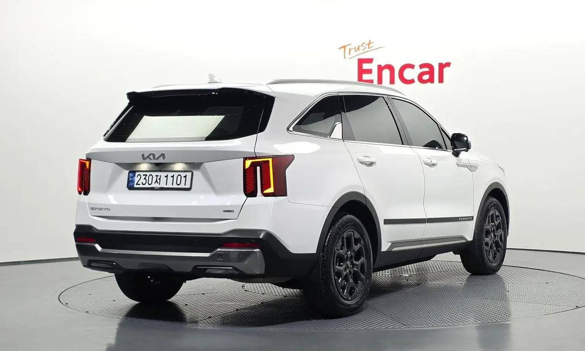 Kia Sorento — фото 8