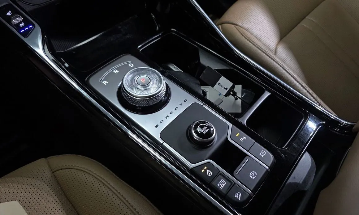 Kia Sorento — фото 4
