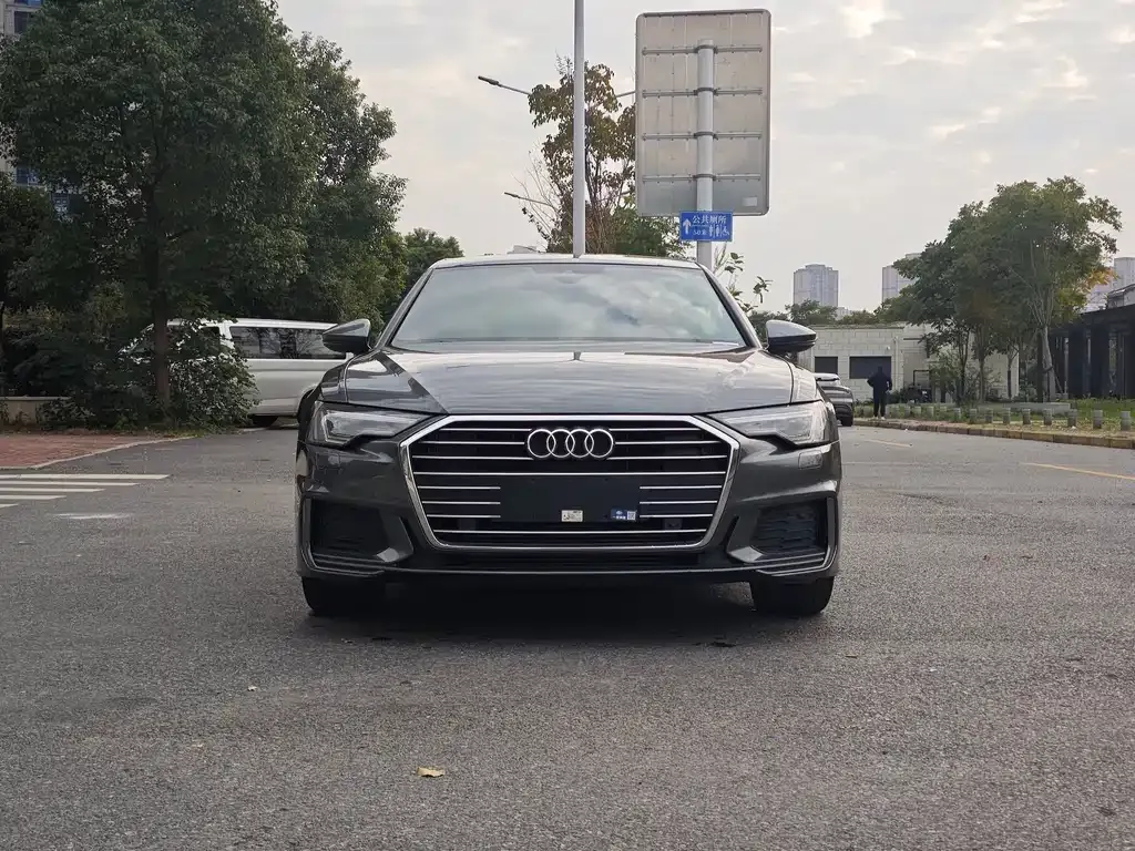 Audi A6L — фото 8