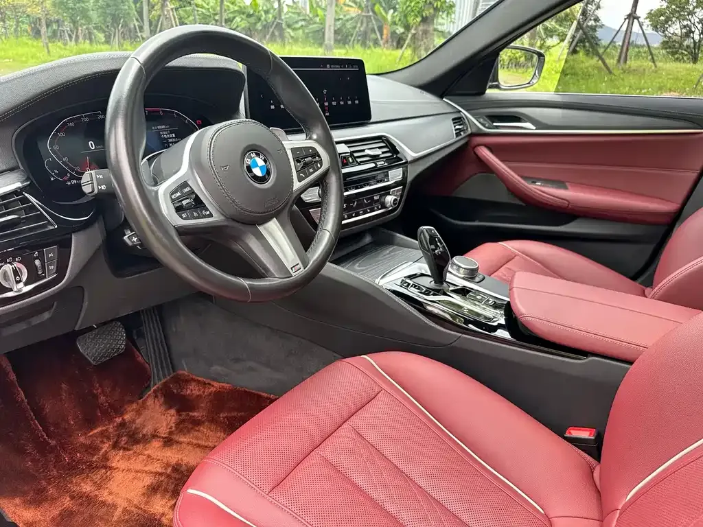 BMW 5 Series — фото 4