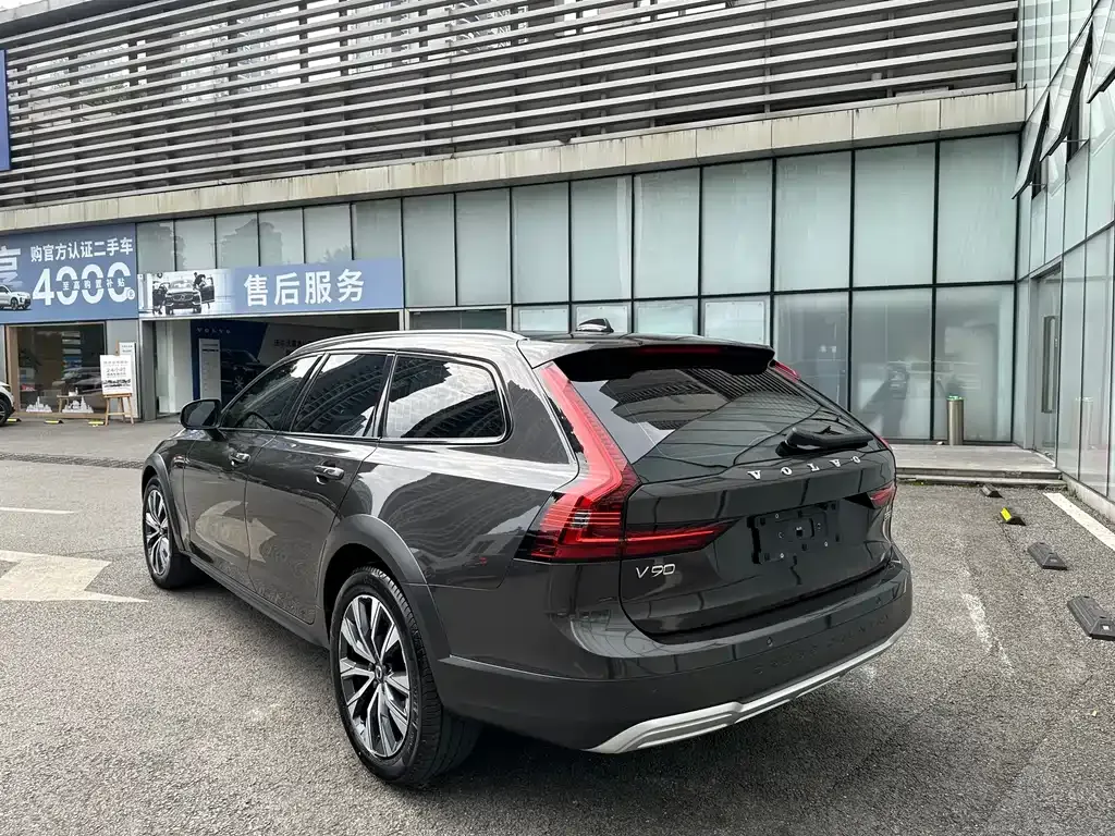 Volvo V90 2024 из CN, фото 10