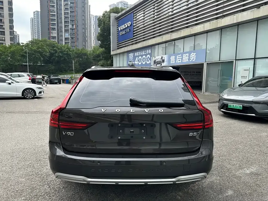 Volvo V90 2024 из CN, фото 7