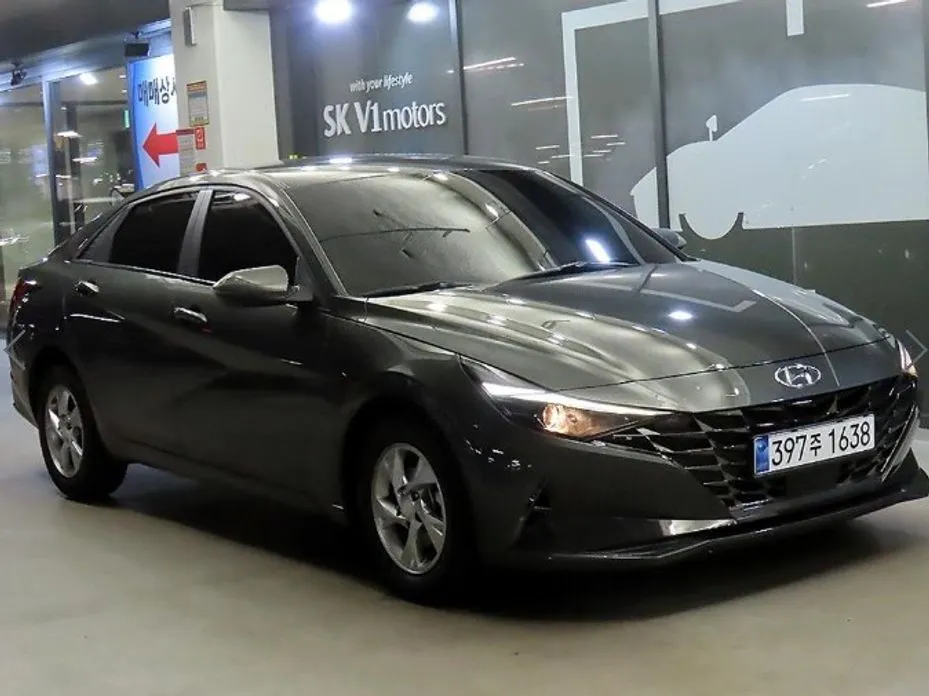 Hyundai AVANTE — фото 1