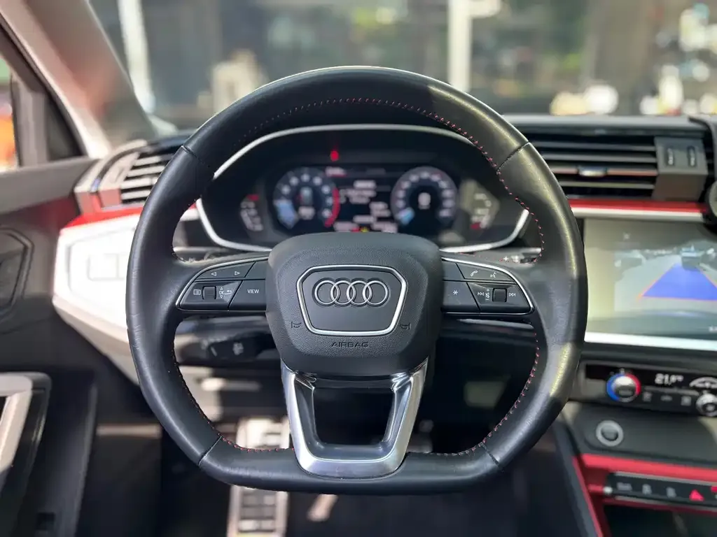 Audi Q3 2021 из CN, фото 4