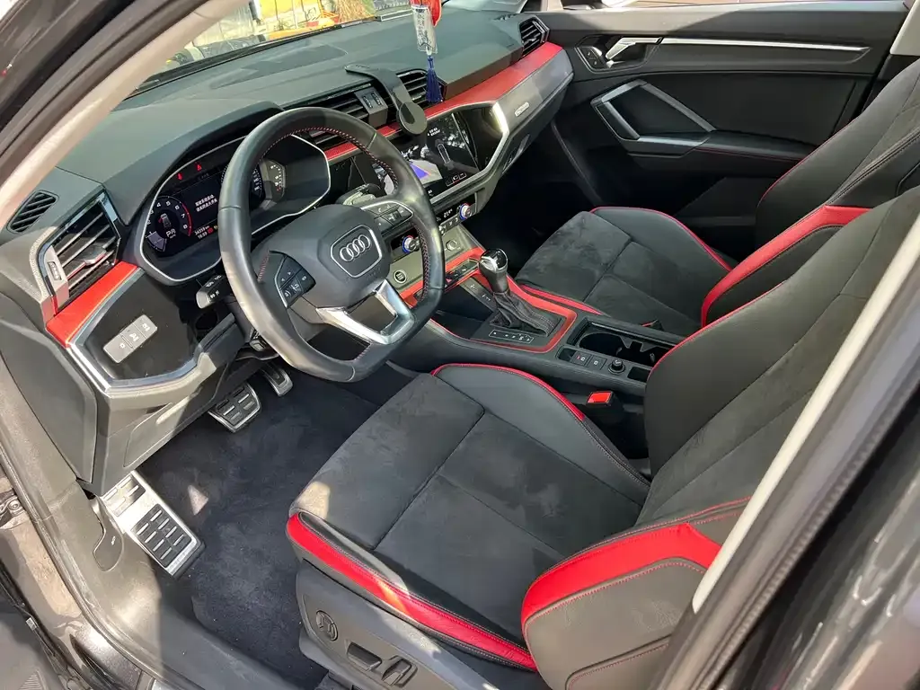 Audi Q3 2021 из CN, фото 8