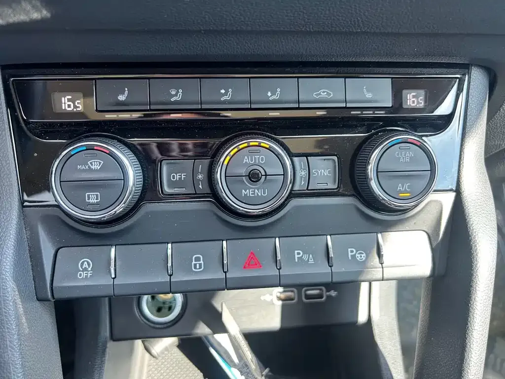 Skoda Karoq 2021 из CN, фото 4