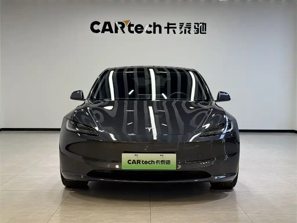 Tesla Model 3 2024 из CN, фото 2