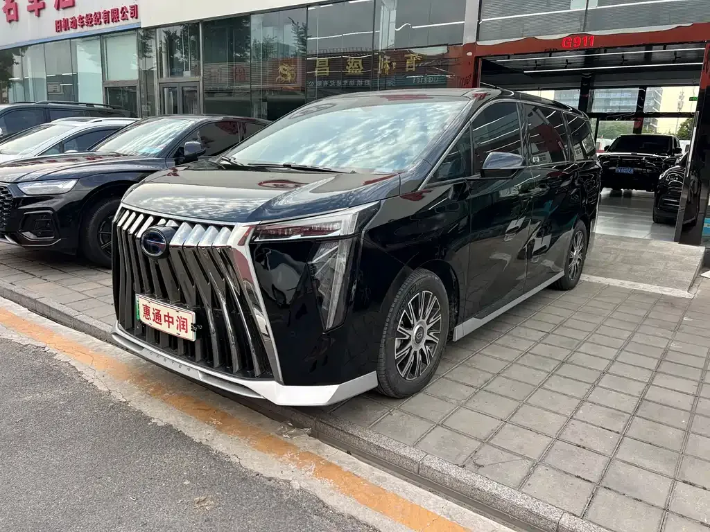 GAC Motor Trumpchi E9 — фото 1