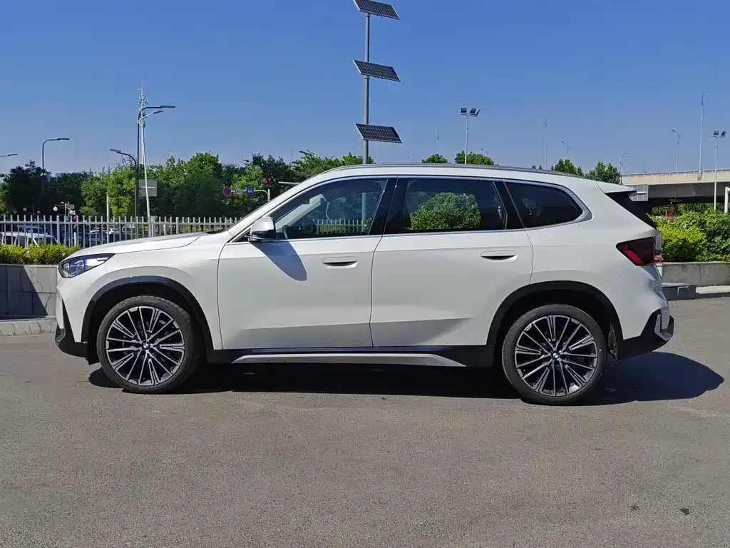 BMW X1 2025 из CN, фото 8