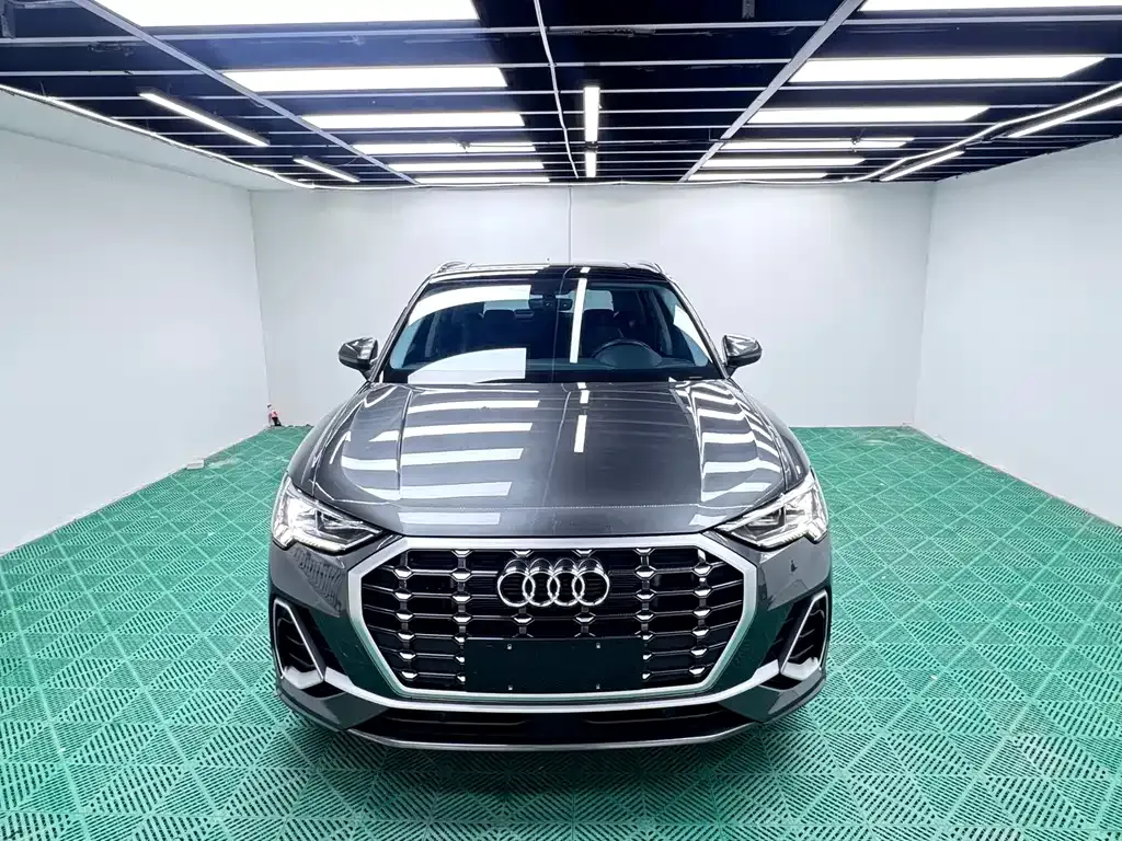 Audi Q3 — фото 4