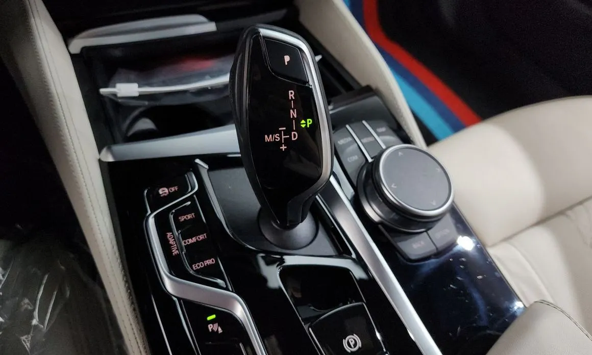 BMW 5-Series 2022 из KR, фото 9