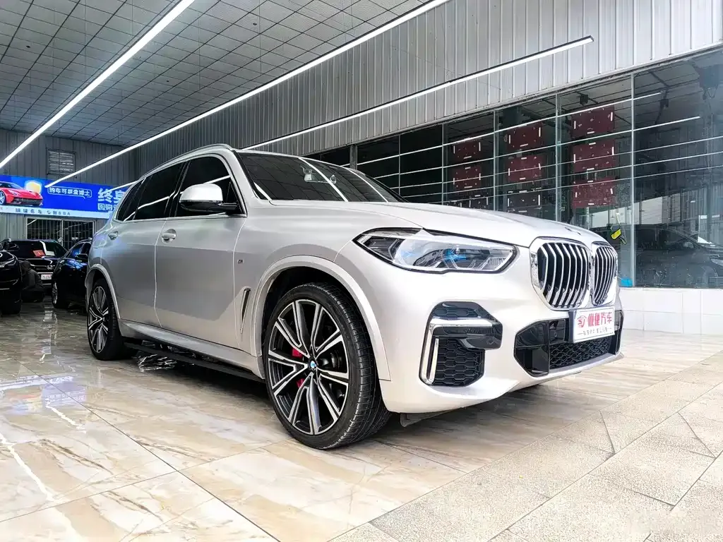 BMW X5 — фото 9
