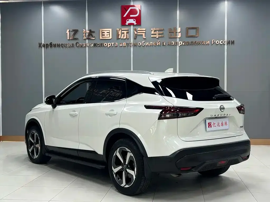 Nissan Qashqai — фото 6