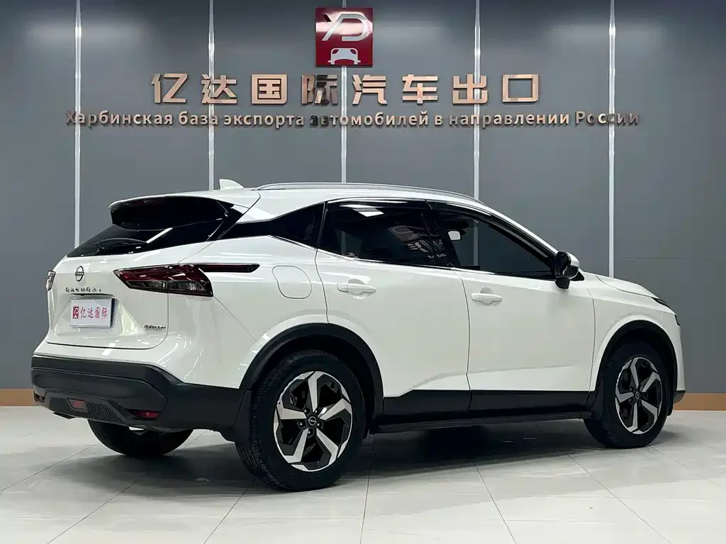 Nissan Qashqai — фото 9