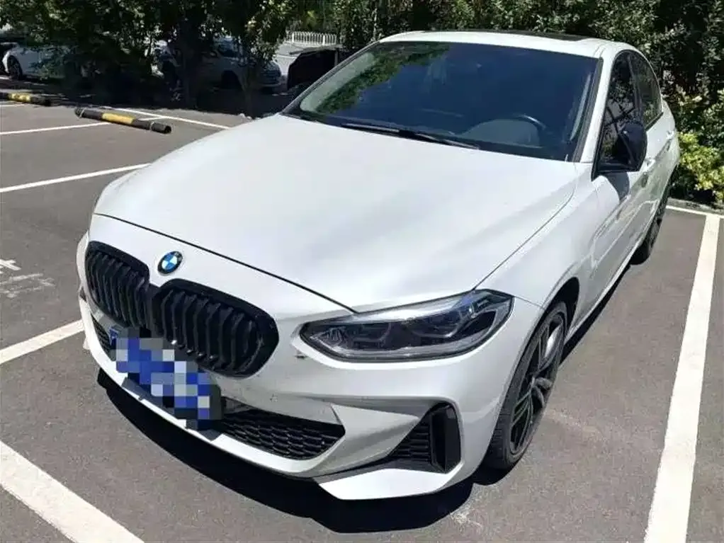 BMW 1 Series — фото 1