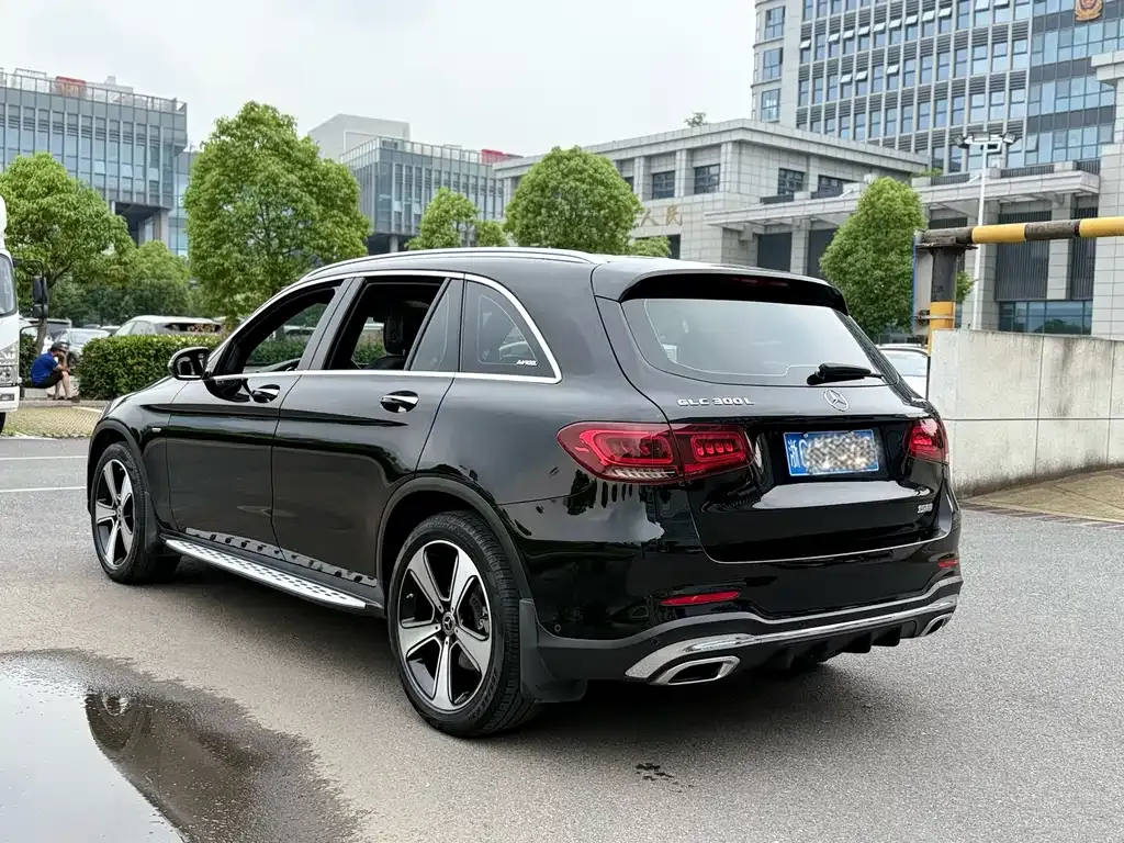 Mercedes-Benz GLC — фото 10