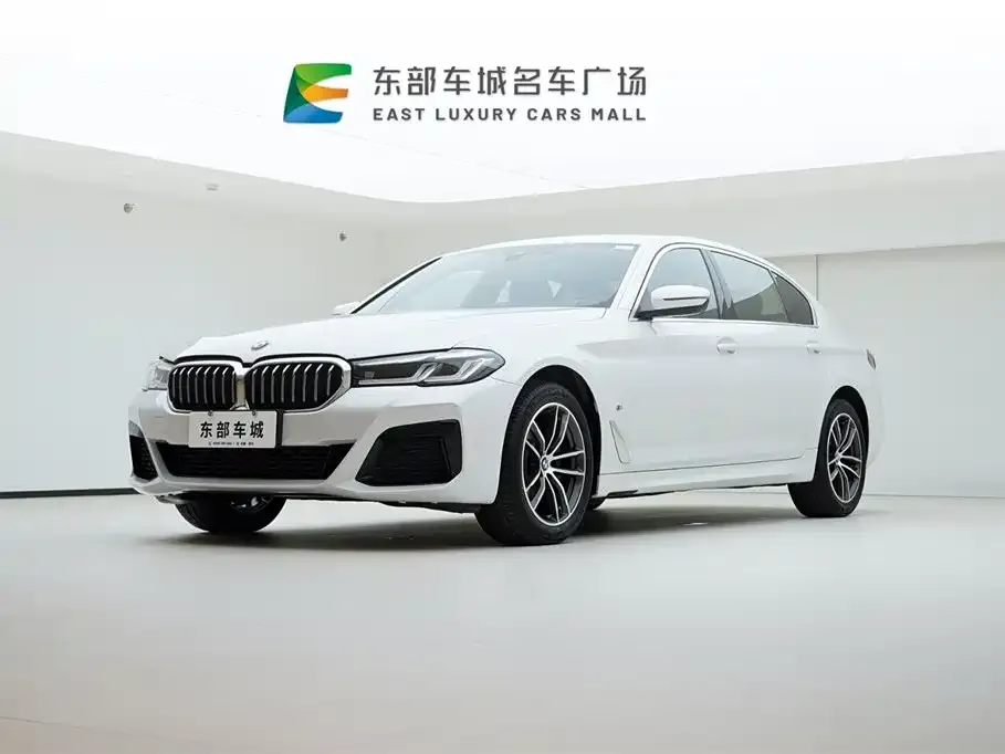 BMW 5 Series — фото 1