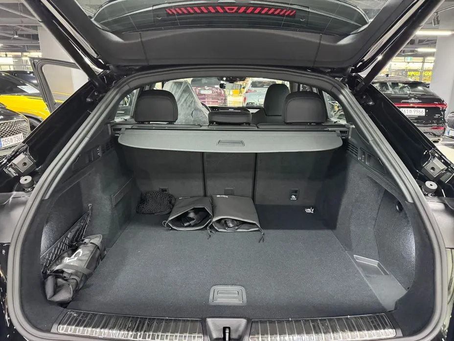 Audi Q5 2025 из KR, фото 6