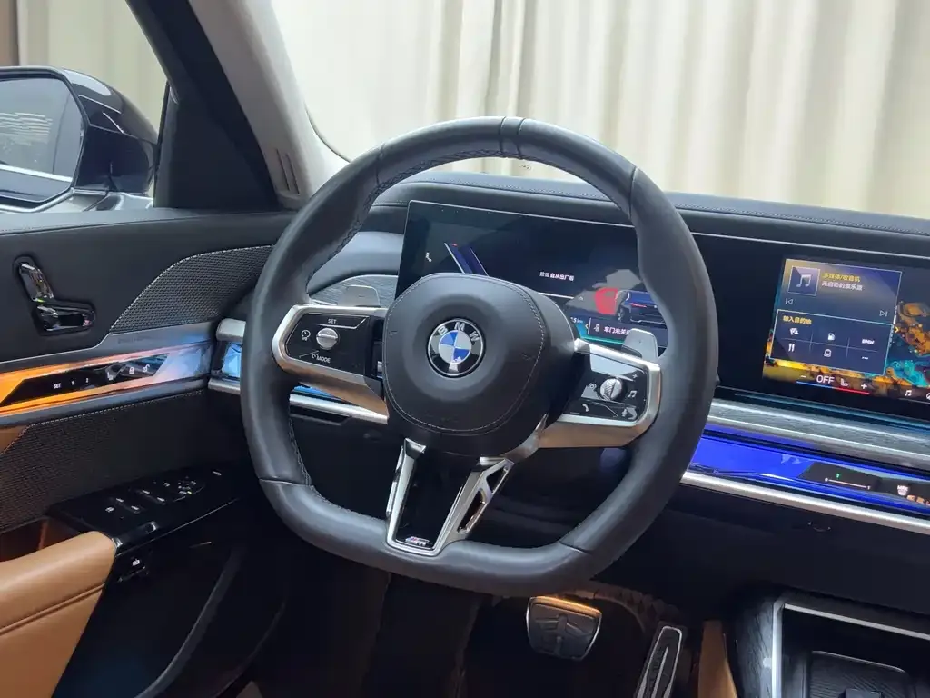 BMW 7 Series 2024 из CN, фото 9