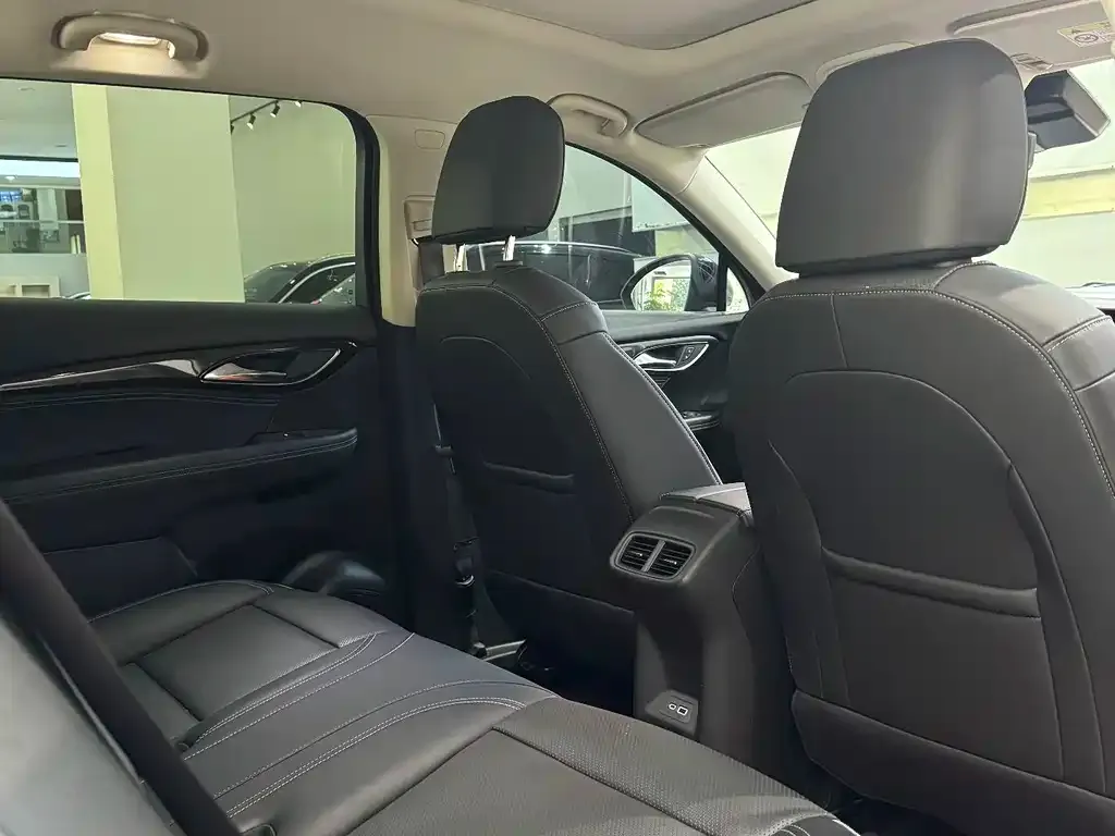 Buick Enclave 2021 из CN, фото 7