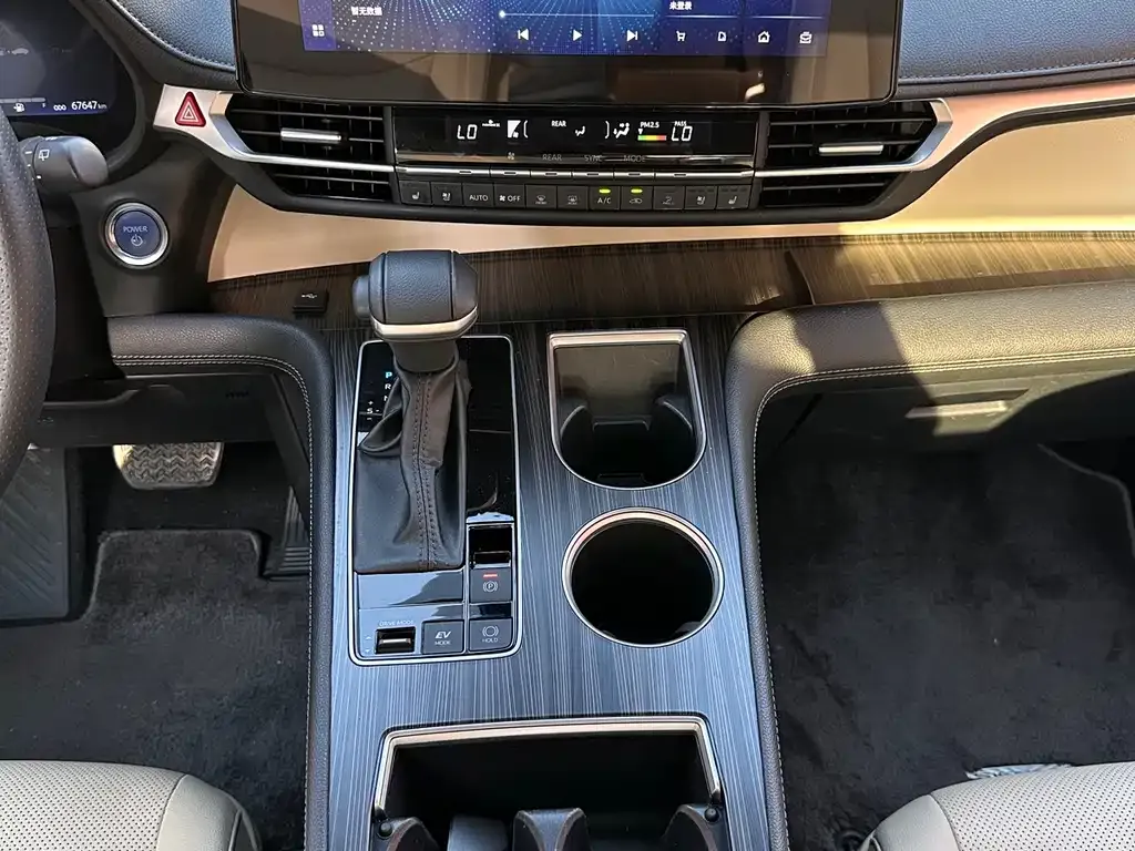Toyota Sienna 2022 из CN, фото 3
