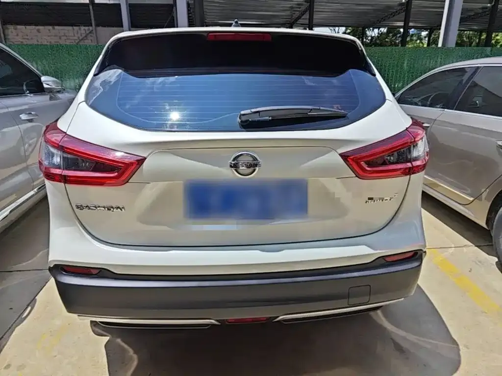 Nissan Qashqai — фото 8