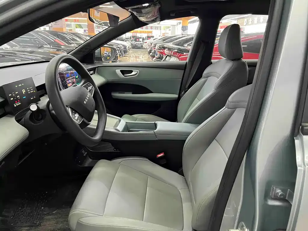 Roewe D6 2025 из CN, фото 2