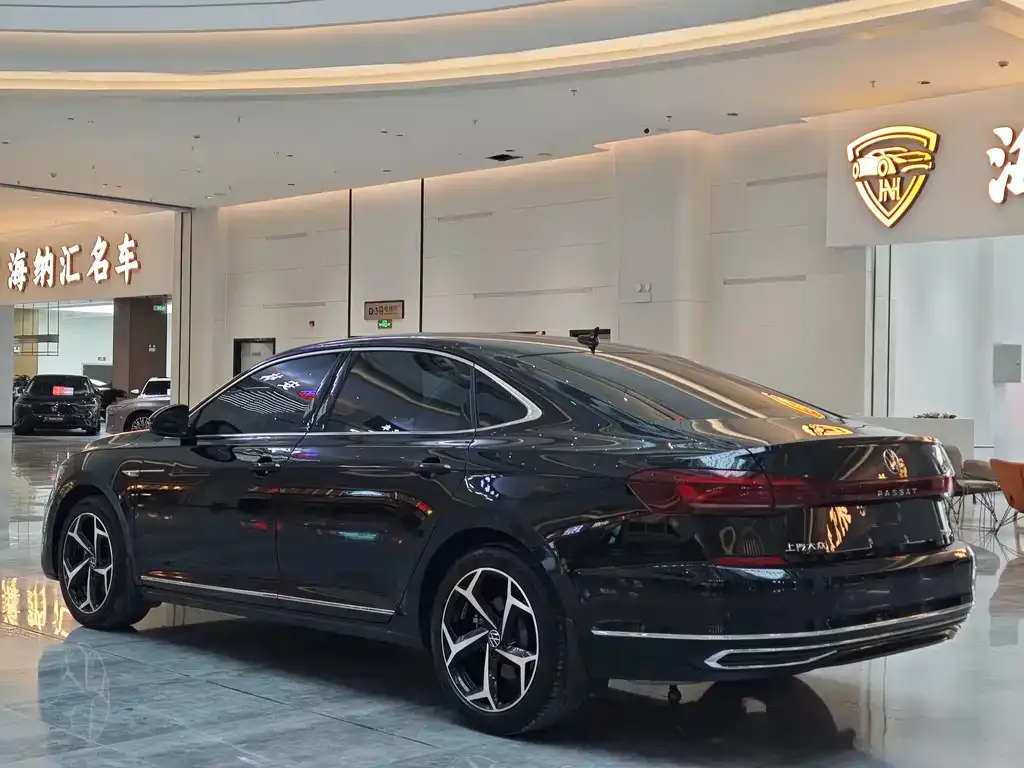 Volkswagen Passat — фото 2