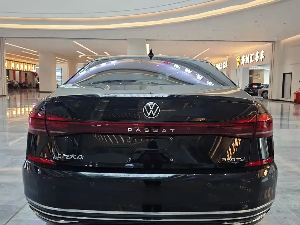 Volkswagen Passat — фото 4