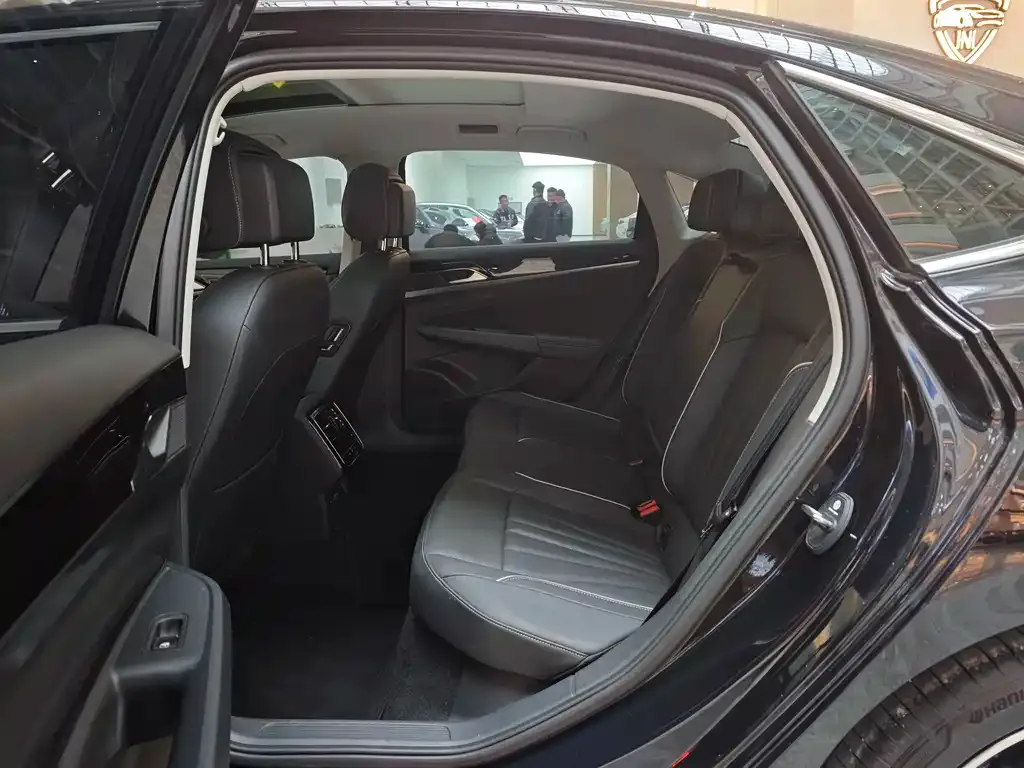 Volkswagen Passat — фото 3