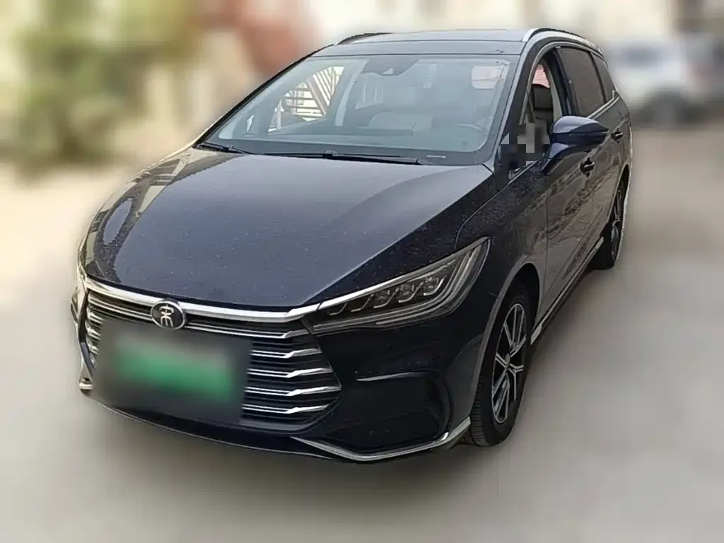 BYD MAX New Energy — фото 1