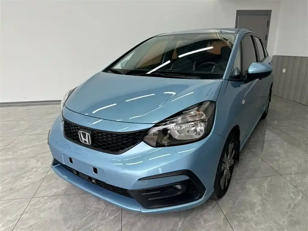 Honda Fit — фото 1