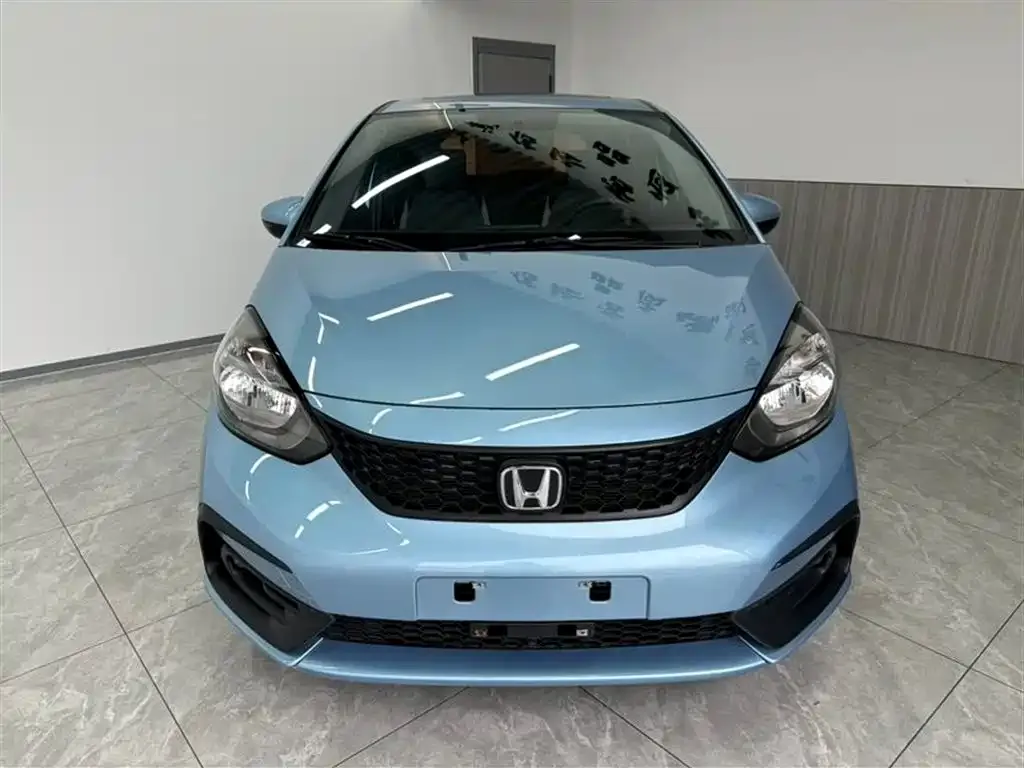 Honda Fit — фото 4