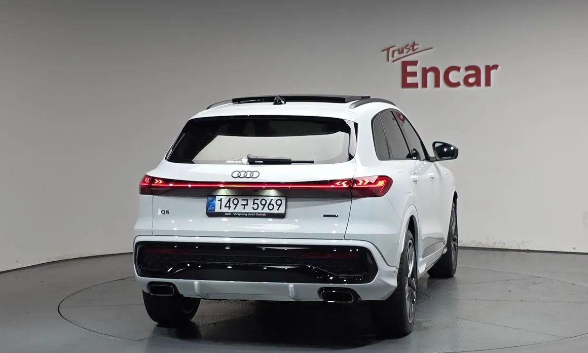 Audi Q5 2025 из KR, фото 4