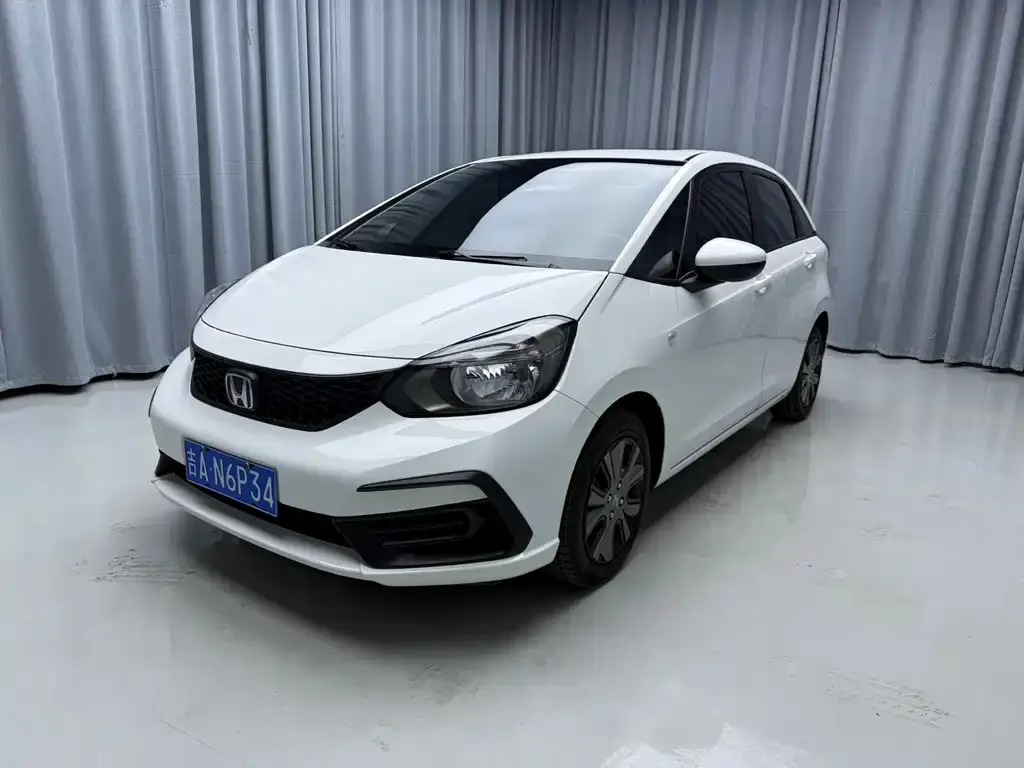 Honda Fit — фото 1