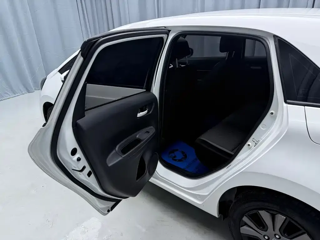 Honda Fit — фото 7
