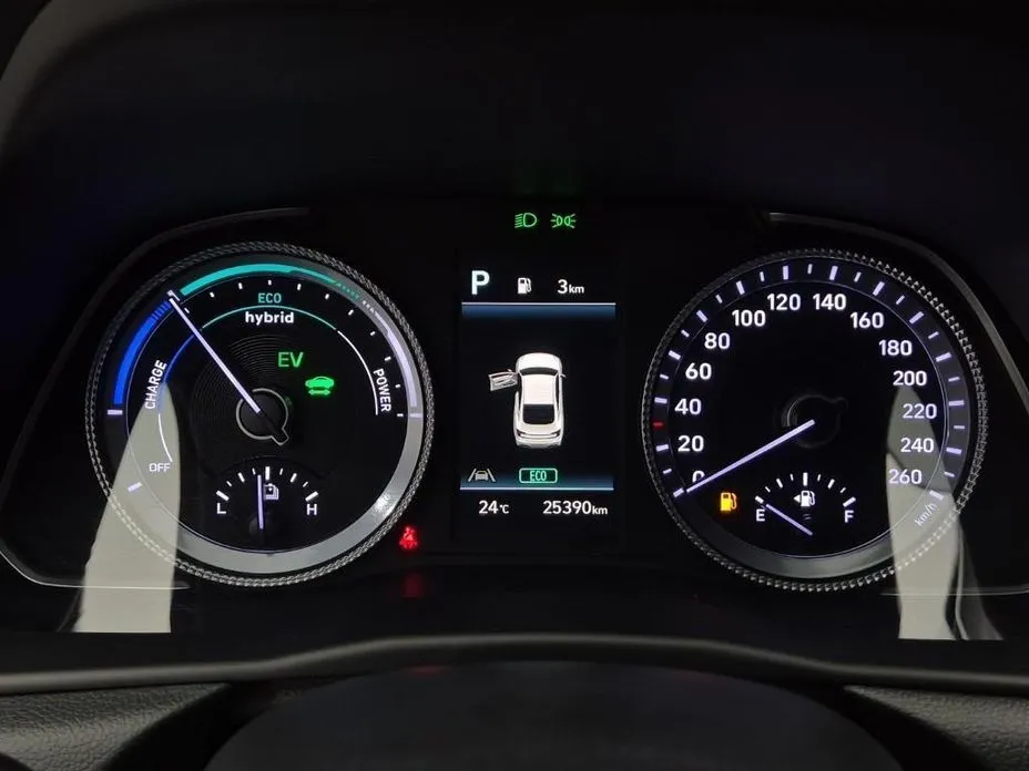 Hyundai Sonata 2023 из KR, фото 2