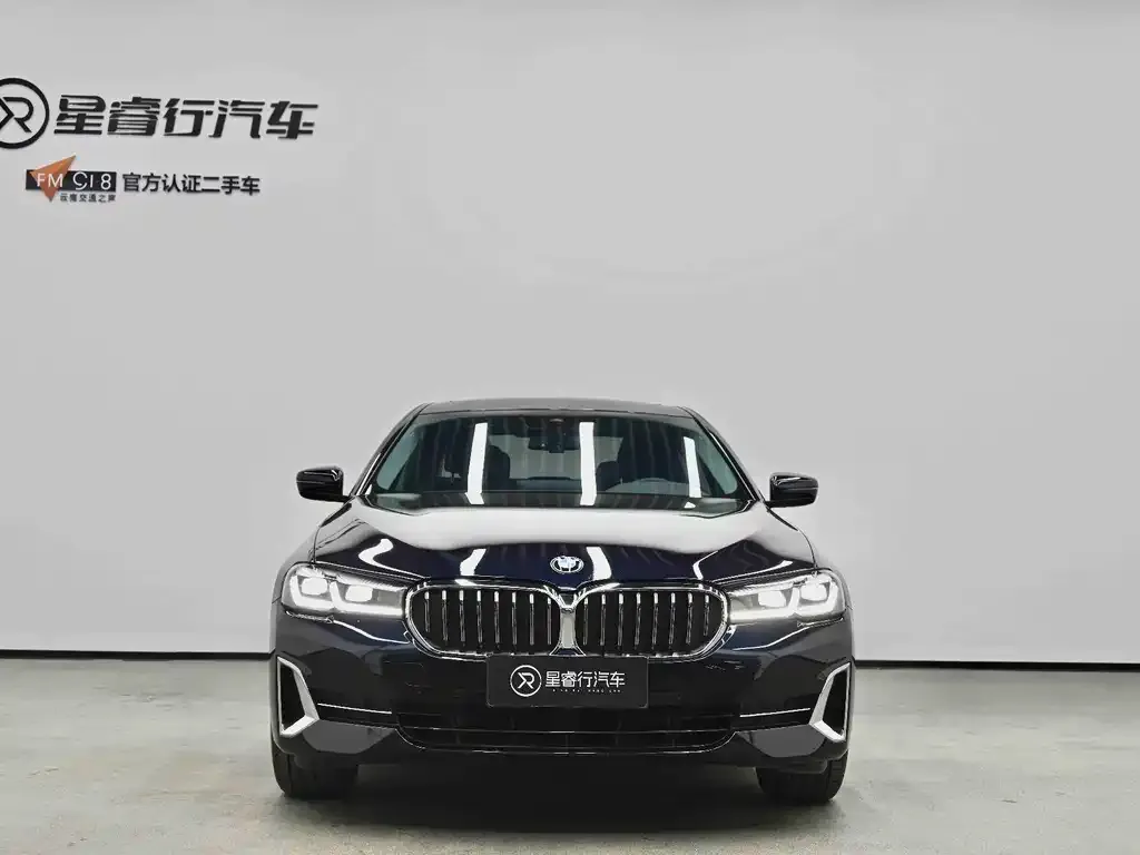 BMW 5 Series — фото 8