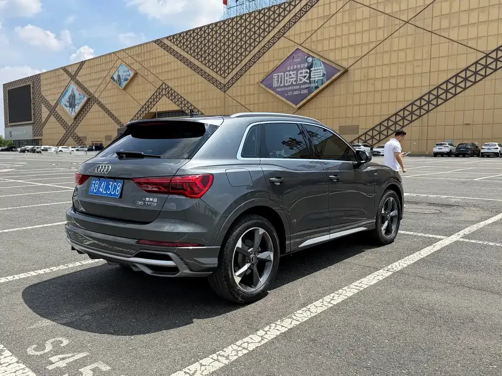 Audi Q3 — фото 5